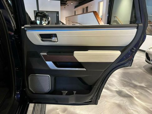 Used 2023 Toyota Sequoia 4WD image 33