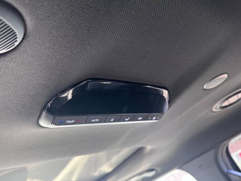 Used 2027 Kia Telluride S FWD image 18