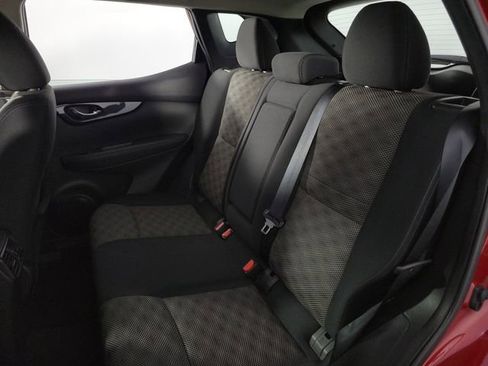 Used 2019 Nissan Rogue Sport SV w/ All-Weather Package AWD/4WD image 17