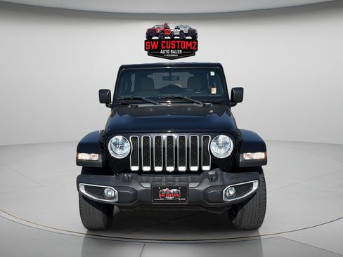 Used 2021 Jeep Wrangler Unlimited Sahara AWD/4WD image 2