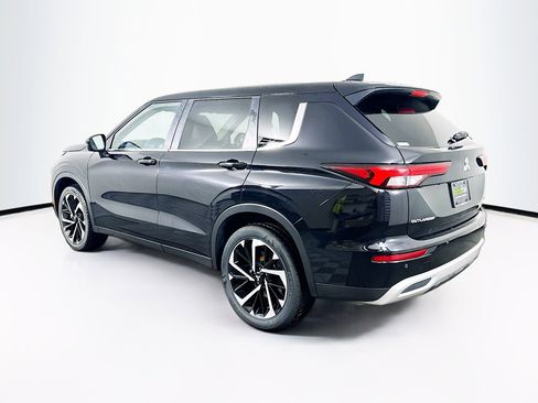 Used 2024 Mitsubishi Outlander SE AWD/4WD image 5