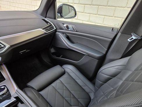 Used 2023 BMW X5 xDrive40i w/ Executive Package image 38