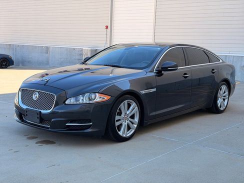 Used 2014 Jaguar XJ L Portfolio RWD image 7