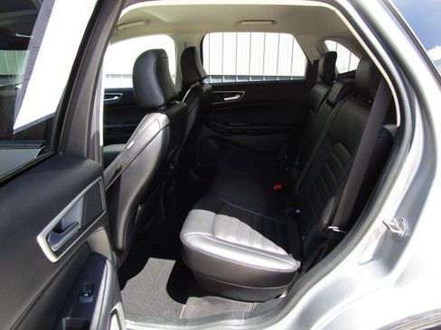 Used 2023 Ford Edge SEL w/ Convenience Package AWD/4WD image 11