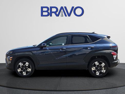 Used 2024 Hyundai Kona SEL AWD/4WD image 2