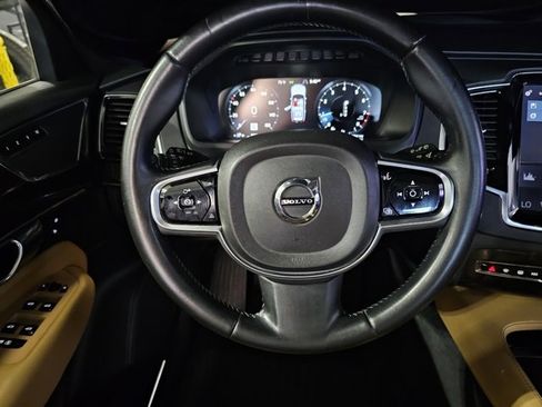 Used 2017 Volvo XC90 T6 Momentum w/ Vision Package image 35