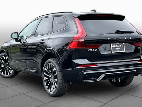 New 2026 Volvo XC60 B5 Ultra w/ Protection Package Premier AWD/4WD image 3