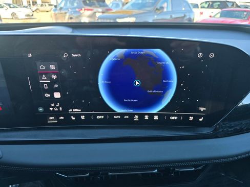 Used 2025 Audi Q6 e-tron Premium Plus w/ Premium Plus image 6