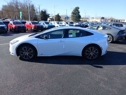 New 2026 Toyota Prius Limited image 4