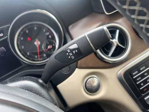 Certified 2019 Mercedes-Benz GLA 250 4MATIC image 26