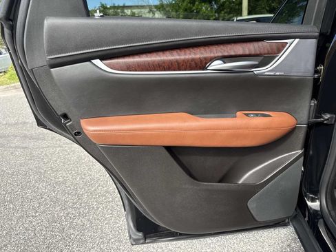 Used 2023 Cadillac XT5 Premium Luxury FWD image 12