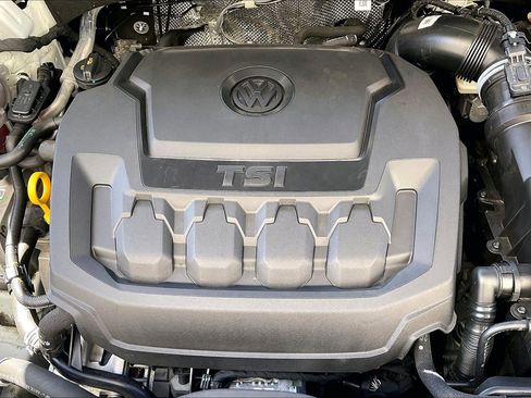 Certified 2024 Volkswagen Tiguan SE image 31