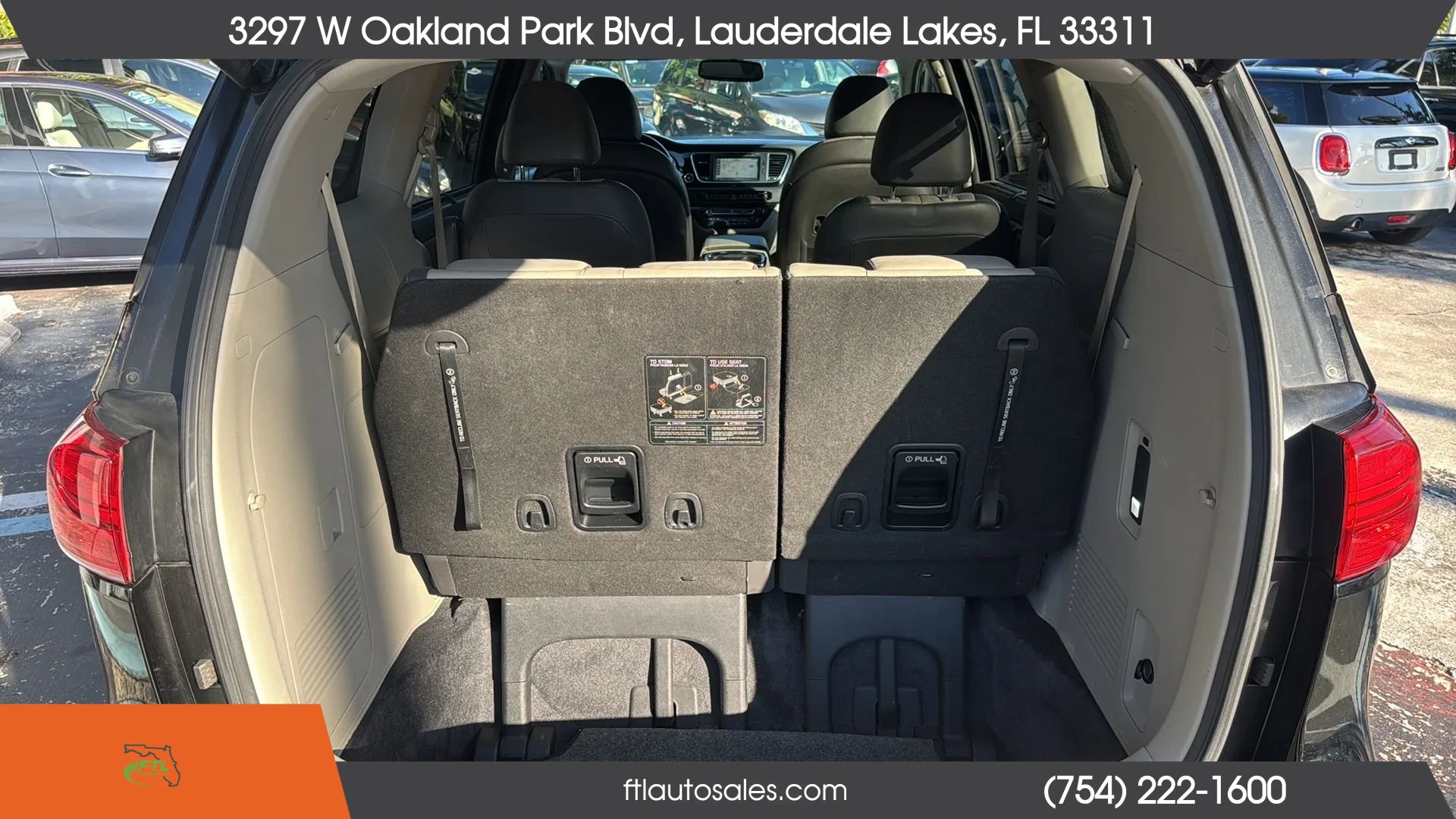Used 2016 Kia Sedona SX FWD image 38