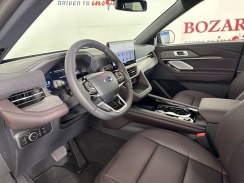 New 2026 Ford Explorer Platinum image 15