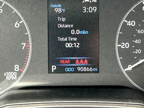 Used 2023 Toyota Corolla SE FWD image 27
