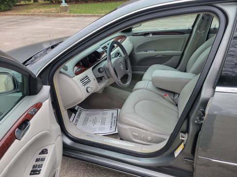 Used 2007 Buick Lucerne CXL image 10