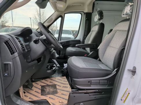 New 2026 RAM ProMaster 2500 w/ Premium Convenience Group image 24