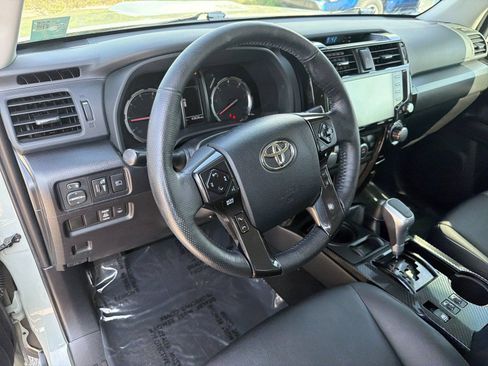 Used 2023 Toyota 4Runner TRD Off-Road Premium w/ Moonroof Package AWD/4WD image 21