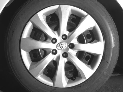 Used 2025 Toyota Corolla LE FWD image 12