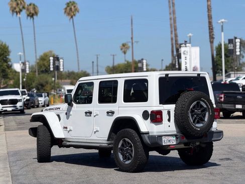 Used 2019 Jeep Wrangler Unlimited Rubicon AWD/4WD image 2
