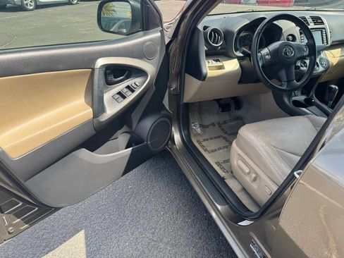 Used 2010 Toyota RAV4 Limited FWD image 19