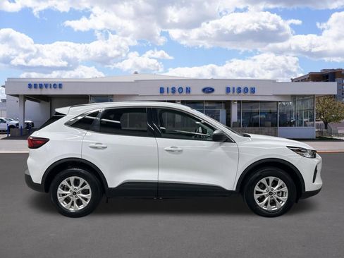 Certified 2024 Ford Escape Active AWD/4WD image 2