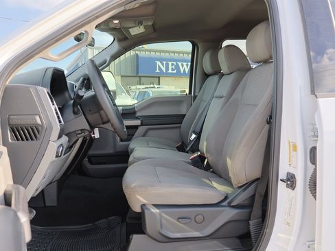 Certified 2020 Ford F250 XLT w/ Tremor Off-Road Package image 14