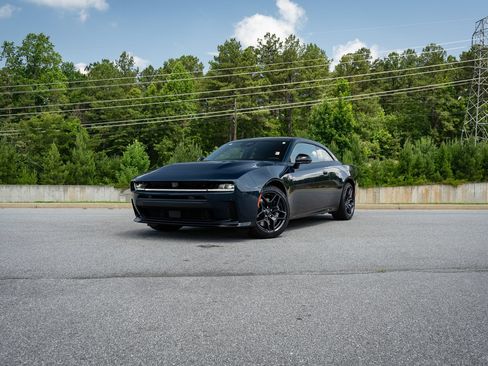 Used 2026 Dodge Charger Scat Pack AWD/4WD image 1
