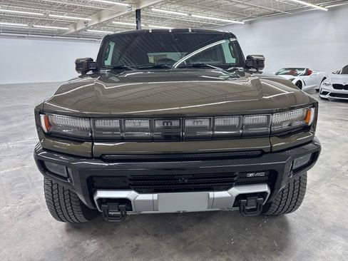 Used 2025 GMC Hummer EV 3X w/ LPO, Illumination Package AWD/4WD image 3