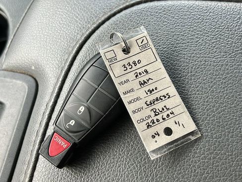 Used 2018 RAM 1500 ST w/ SXT Appearance Group AWD/4WD image 36