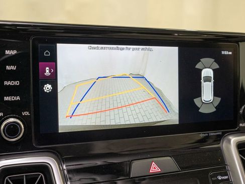 Certified 2023 Kia Sorento EX image 14