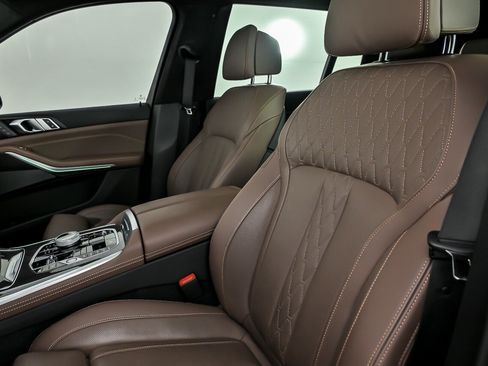 Used 2024 BMW X7 M60i w/ Executive Package AWD/4WD image 24