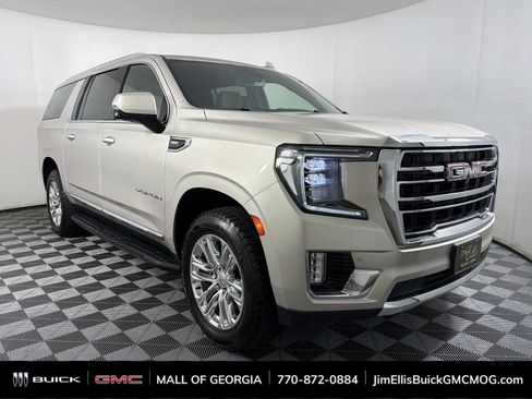 Used 2021 GMC Yukon XL SLT w/ SLT Luxury Plus Package AWD/4WD image 1