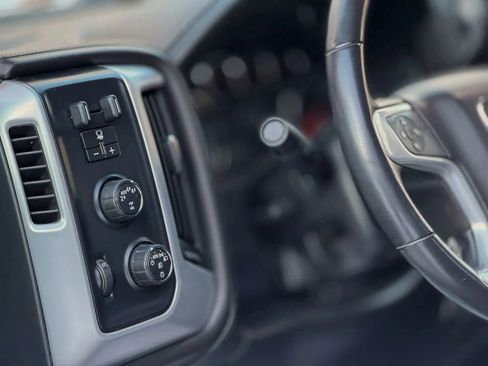 Used 2018 GMC Sierra 1500 SLE w/ SLE Value Package AWD/4WD image 26