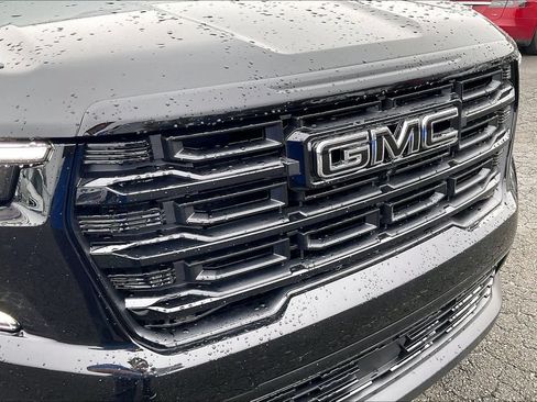 New 2026 GMC Acadia Elevation w/ Black Edition FWD image 16