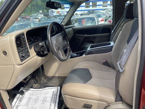 Used 2003 Chevrolet Avalanche 4x4 w/ Suspension Package, Off-Road image 10