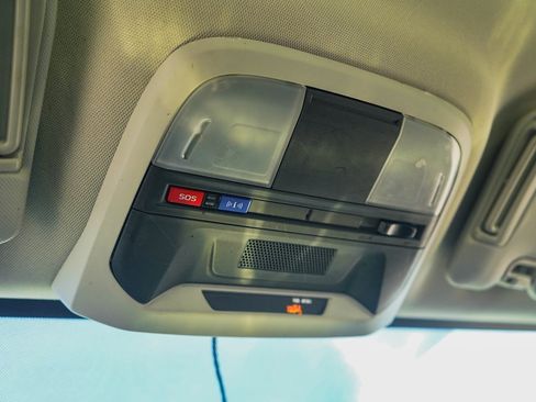 Used 2019 Subaru Impreza 2.0i Premium image 19