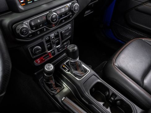 Used 2021 Jeep Gladiator Mojave AWD/4WD image 34