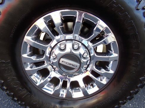 Used 2021 Ford F250 XLT w/ XLT Premium Package image 24