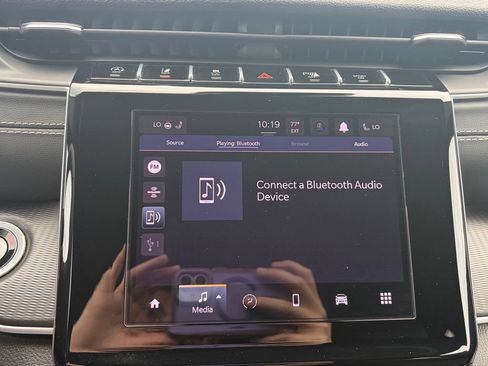 Used 2024 Hyundai Venue SE FWD image 43