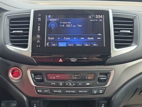 Used 2016 Honda Pilot EX-L image 22