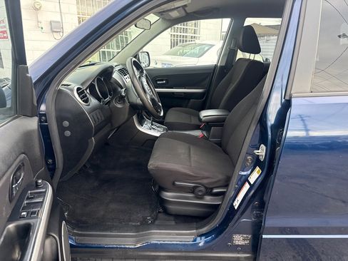 Used 2010 Suzuki Grand Vitara Premium image 10