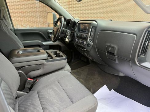 Used 2017 Chevrolet Silverado 1500 LT w/ All Star Edition AWD/4WD image 39