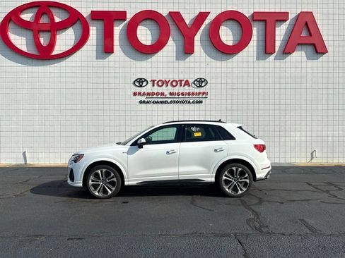 Used 2021 Audi Q3 2.0T Premium w/ Convenience Package AWD/4WD image 5