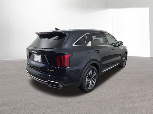 Used 2023 Kia Sorento SX Prestige image 13