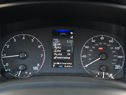 Used 2024 Toyota Corolla LE image 28