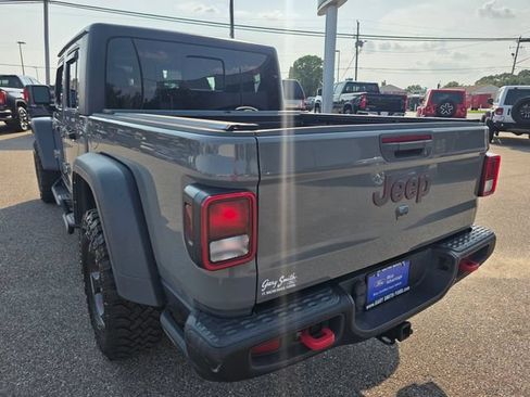 Used 2021 Jeep Gladiator Rubicon AWD/4WD image 6