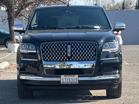 Used 2022 Lincoln Navigator L Black Label image 9