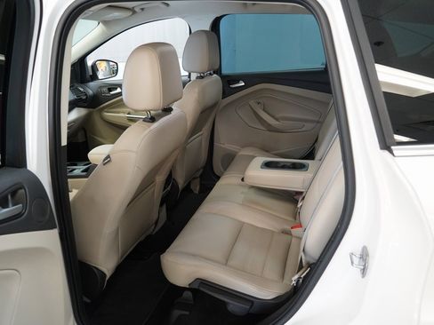 Used 2017 Ford Escape Titanium image 19