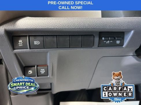 Used 2023 Toyota Sienna XLE image 12